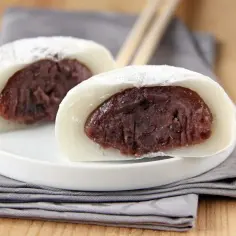 Czy mochi się gotuje? Odkryj najlepsze metody przygotowania!