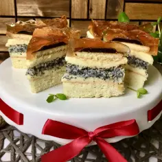 Przepis na ciasto delicjusz - łatwy sposób na pyszny deser warstwowy