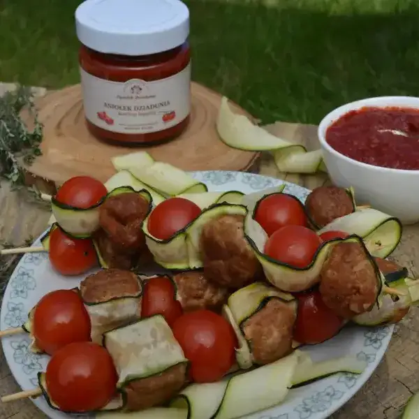 Zdjęcie Jakie przekąski na grilla? Szybkie i pyszne przepisy na lato