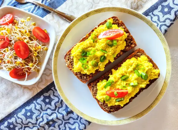 Tofu na śniadanie: Przepisy, inspiracje i sekrety smaku