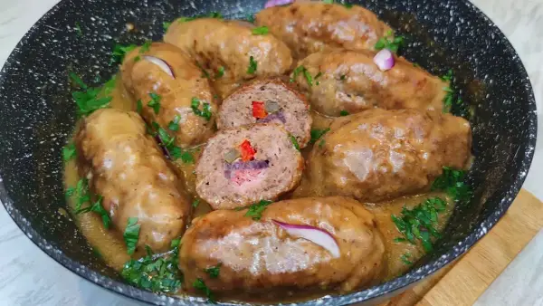 Co zrobić z mielonego na obiad? Pyszne przepisy, które zaskoczą