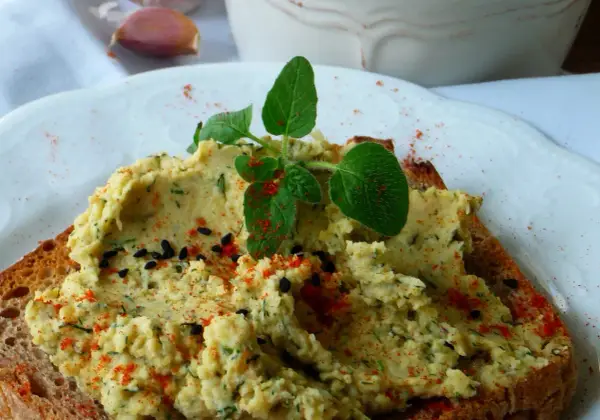 Pasta z ciecierzycy dla niemowlaka: Przepis i bezpieczeństwo
